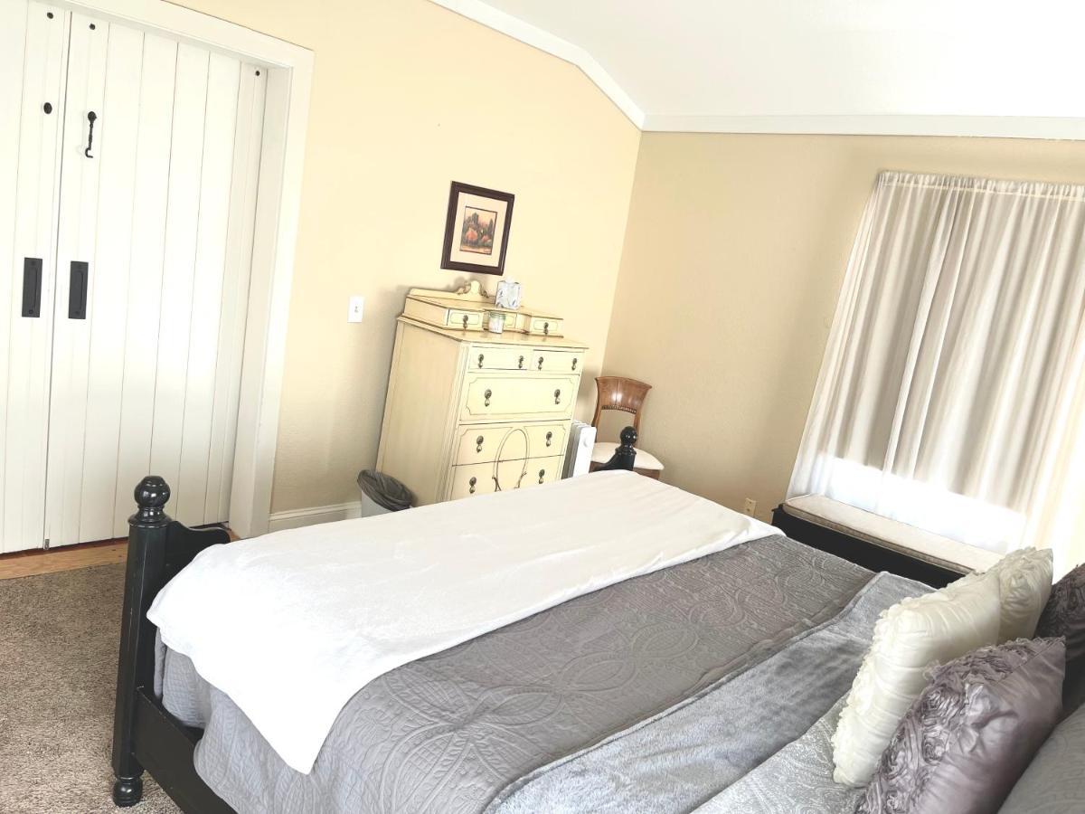 Garden City House With Hot Tub Κολοράντο Σπρινγκς Εξωτερικό φωτογραφία
